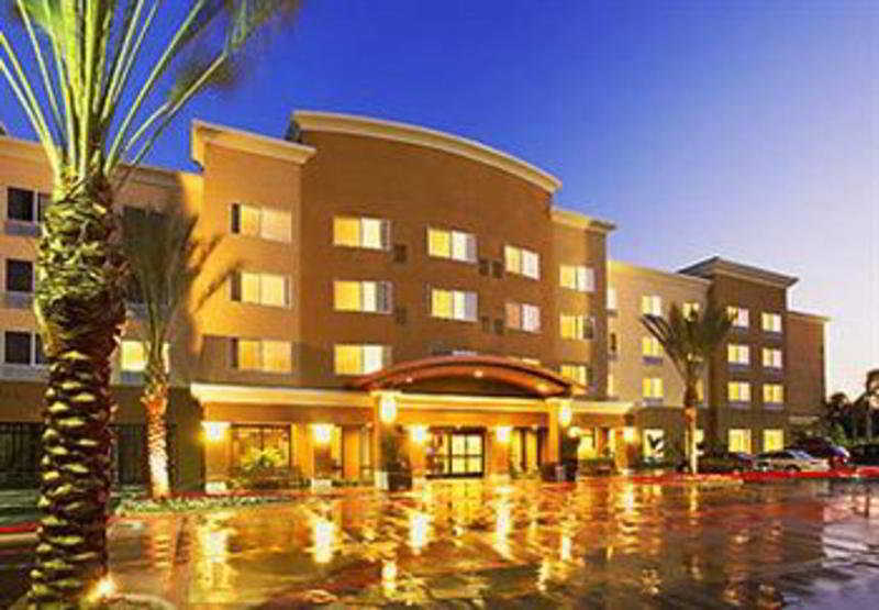 Courtyard By Marriott Anaheim Resort/Convention Center Exterior foto