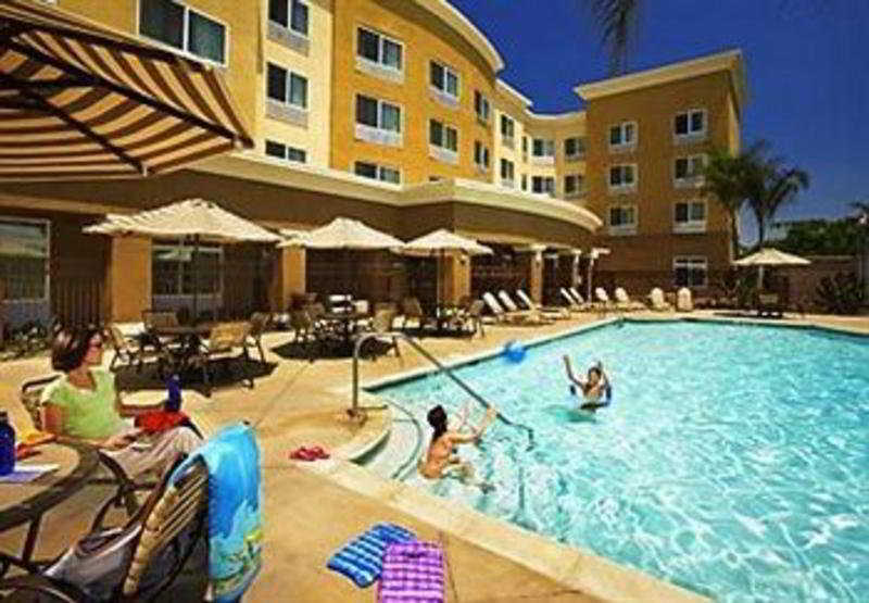 Courtyard By Marriott Anaheim Resort/Convention Center Exterior foto
